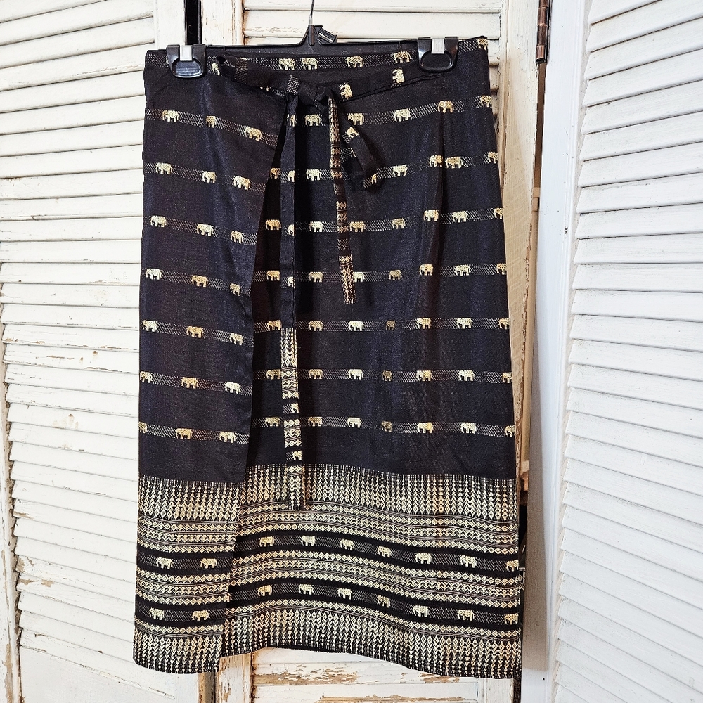 Vintage Silk Wrap Skirt Black & Gold With Elephant Motif O/S Fits Small To Large